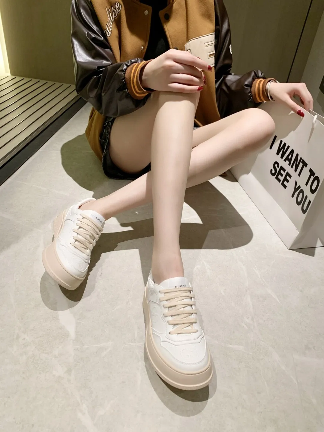 👟👟Ex-factory price 560👟👟 Men's size +10 Gucci2022 spring and summer new casual sports white shoes, purchasing version of the original version with a one-to-one molded IP light material sole! Upper calfskin, lining calfskin, foot pads calfskin. Complete purchasing version. Code number: female 35-40#, male 39-44# (45 customized)